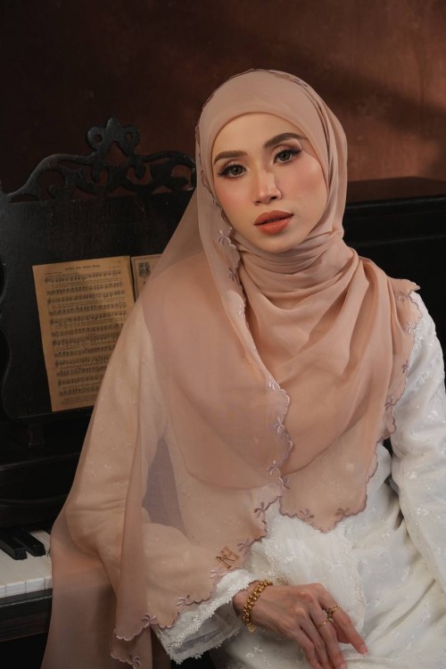 KESUMA BEIGE