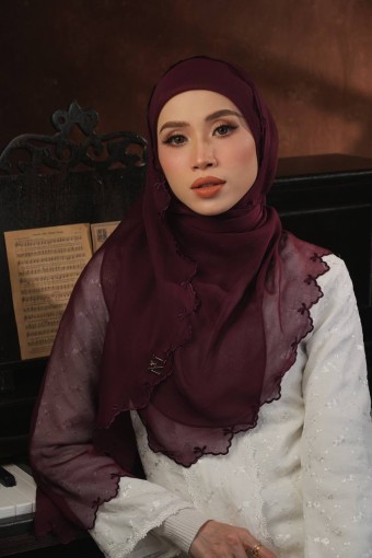 KESUMA BURGUNDY