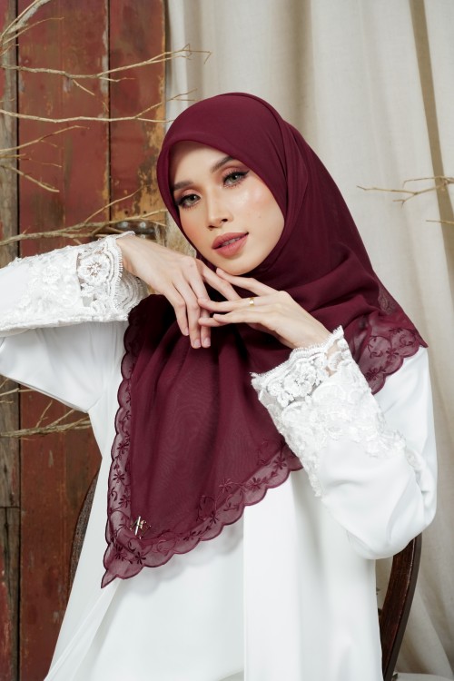 QASEH DARK MAROON