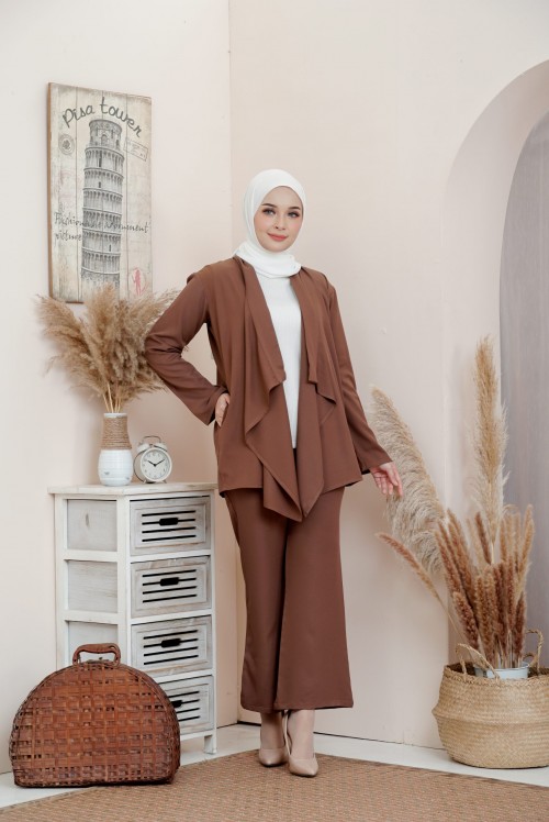 ADEEVA CARDIGAN SUIT DARK COCO (L/XL)