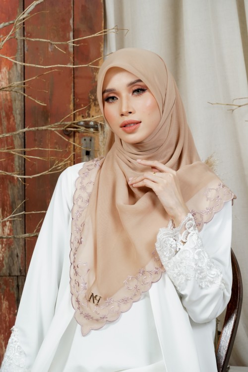 QASEH BEIGE