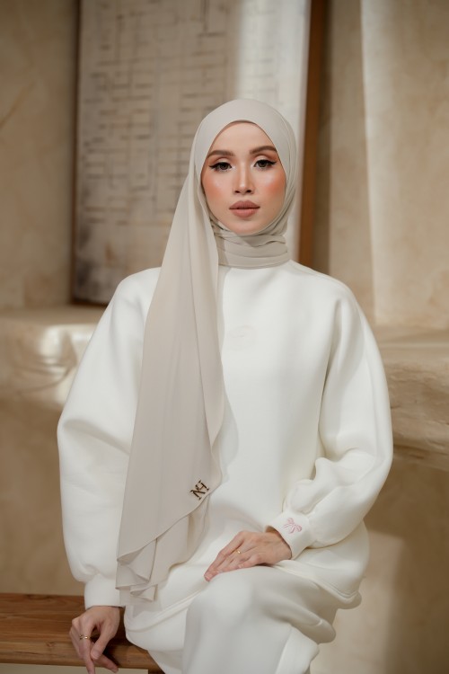 NAURA WHITE ASHES