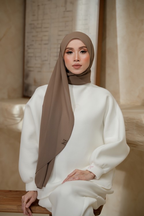 NAURA FOREST BROWN
