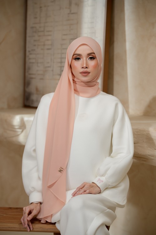 NAURA SWEETBEIGE
