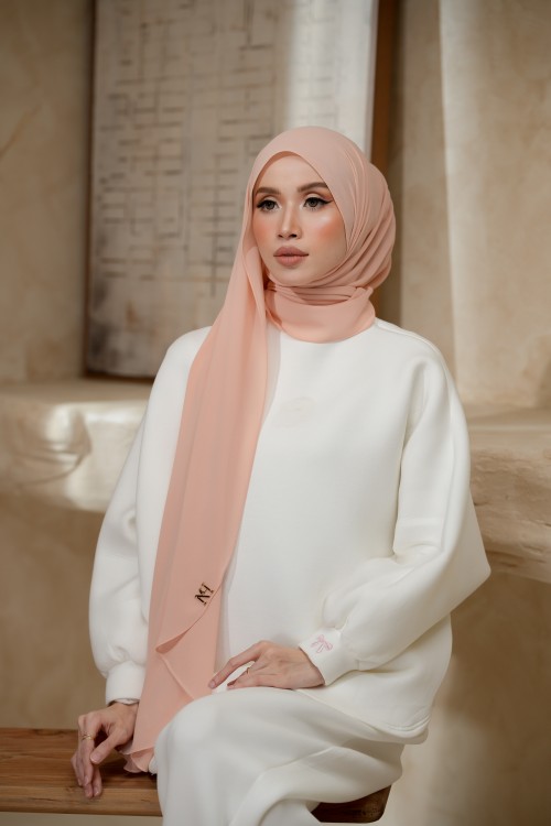 NAURA SWEETBEIGE