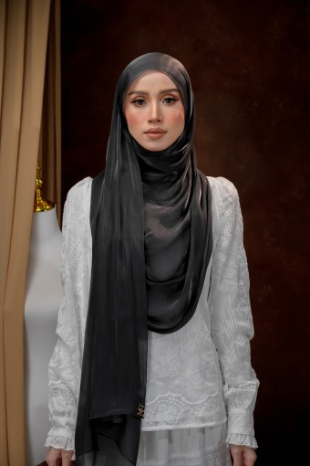 NOURA BLACK
