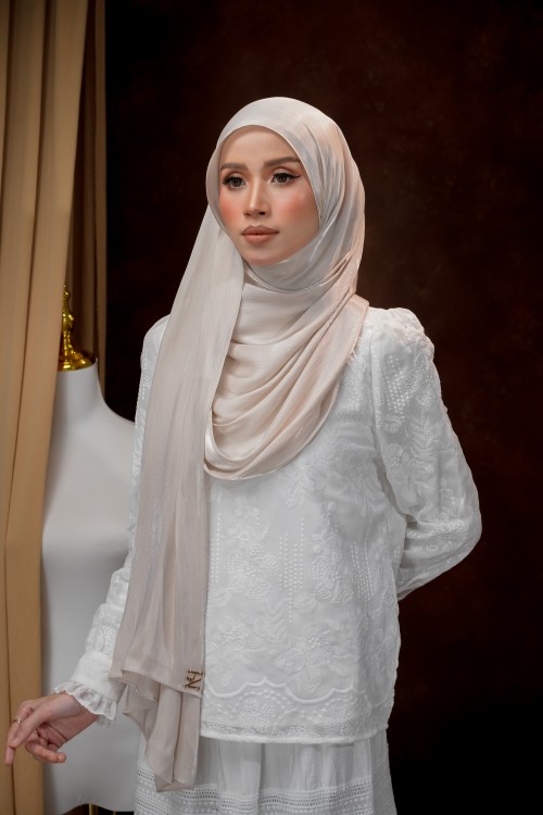 NOURA ANTIQUE PEARL