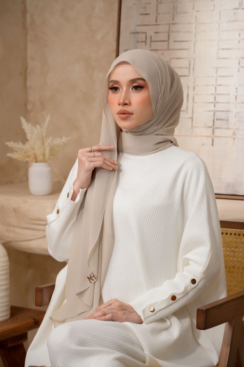 LUXE ANTIQUE WHITE