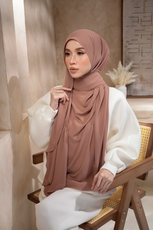 AIRY ROSEBROWN