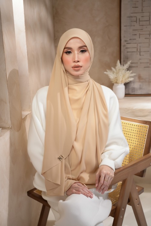 AIRY CHAMPAGNE