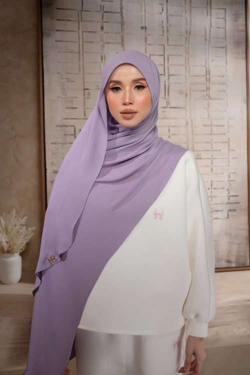 LAURA LILAC