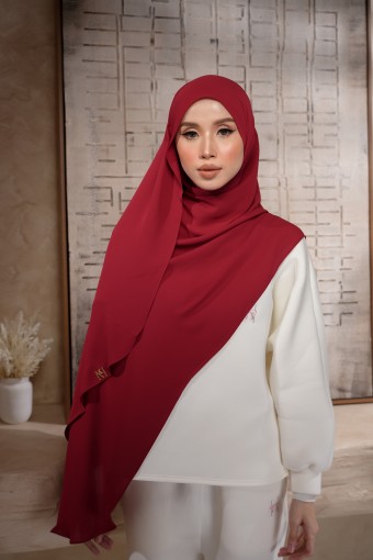 LAURA BLOOD RED