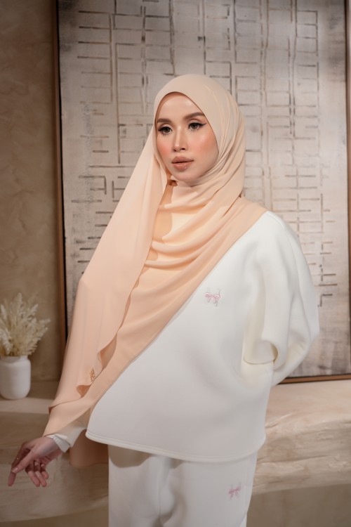 LAURA PALE IVORY