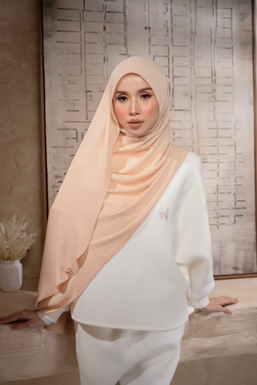 LAURA PALE IVORY